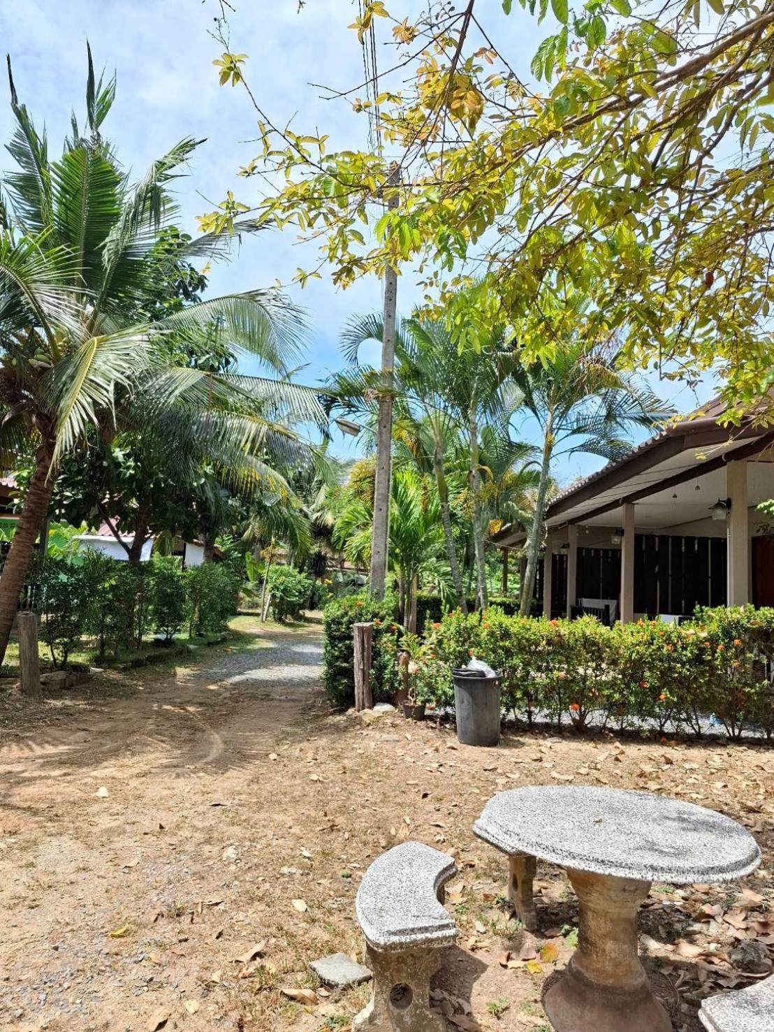 Lanta Salamat House Koh Lanta Exterior photo